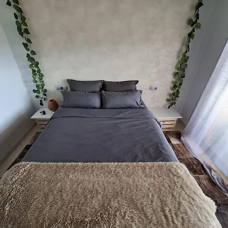 La Alondra Apartment *